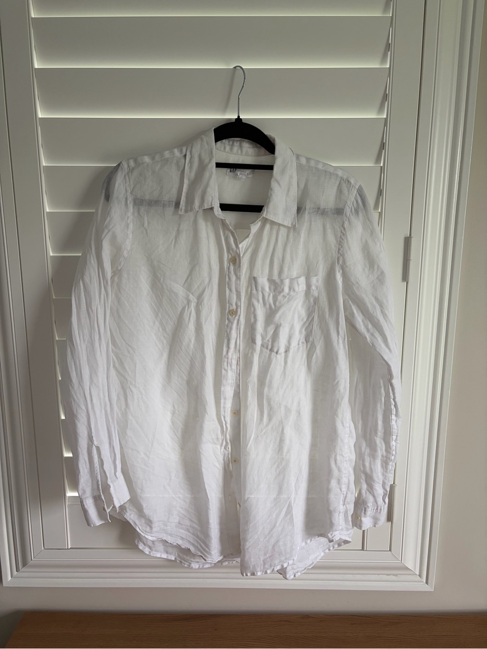 Women’s White Linen Button-Down Shirt